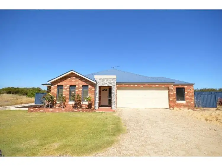 121 Greyhound Retreat, Nambeelup WA 6207