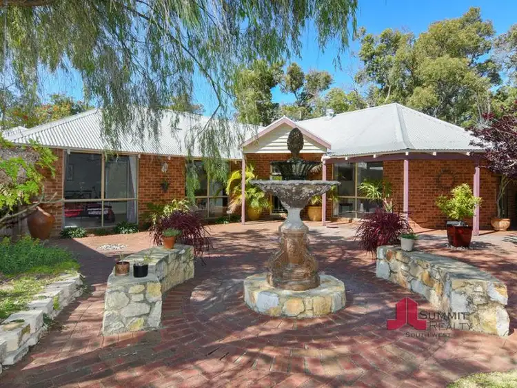 33 Whatman Way, Australind WA 6233
