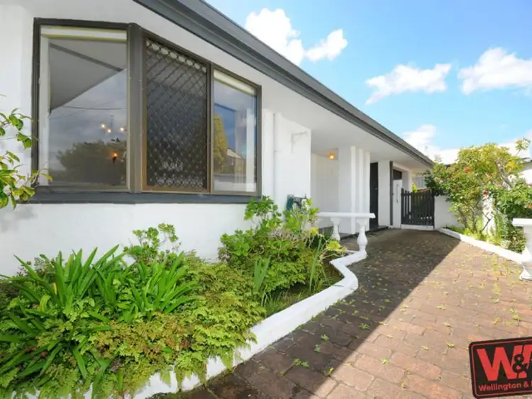 1/142 Hare Street, Mount Clarence WA 6330