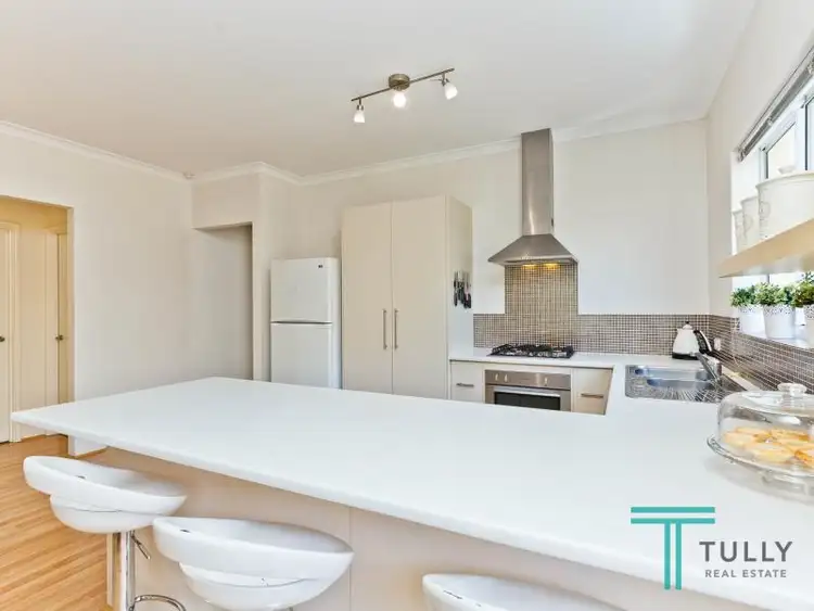 Sixth view of Homely house listing, 18 Pardalote Court, Beeliar WA 6164