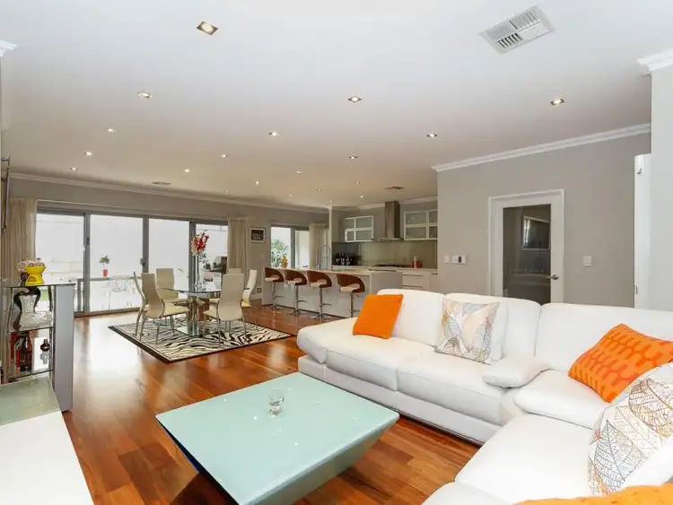 6 Stowe Gardens, Aubin Grove WA 6164