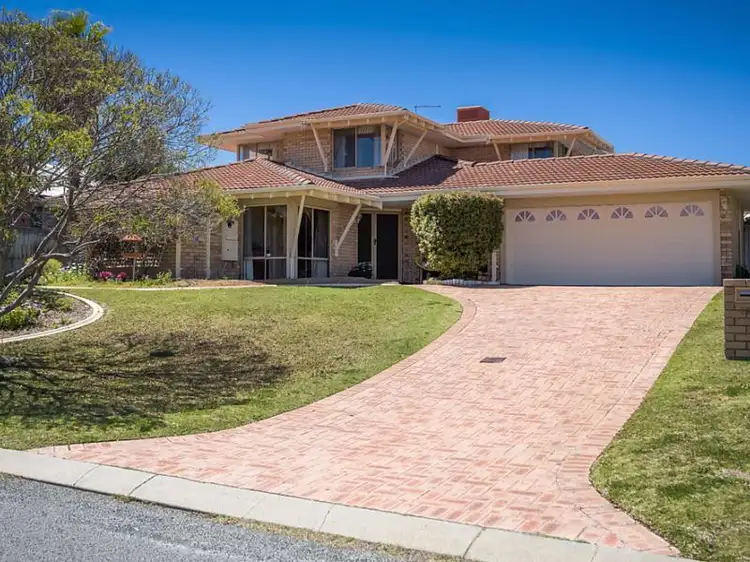 14 Excelsior Retreat, Hillarys WA 6025