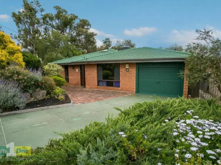 Second view of Homely house listing, 15 Colibri Court, Willetton WA 6155
