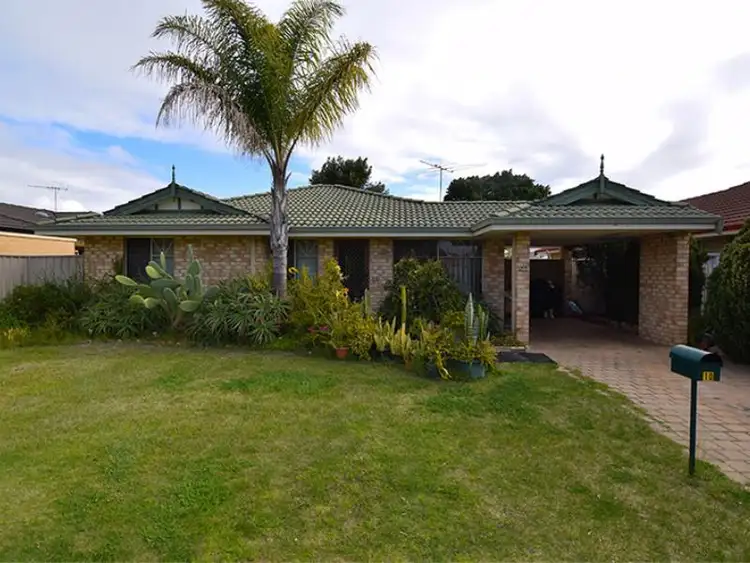 10 Santina Place, Queens Park WA 6107