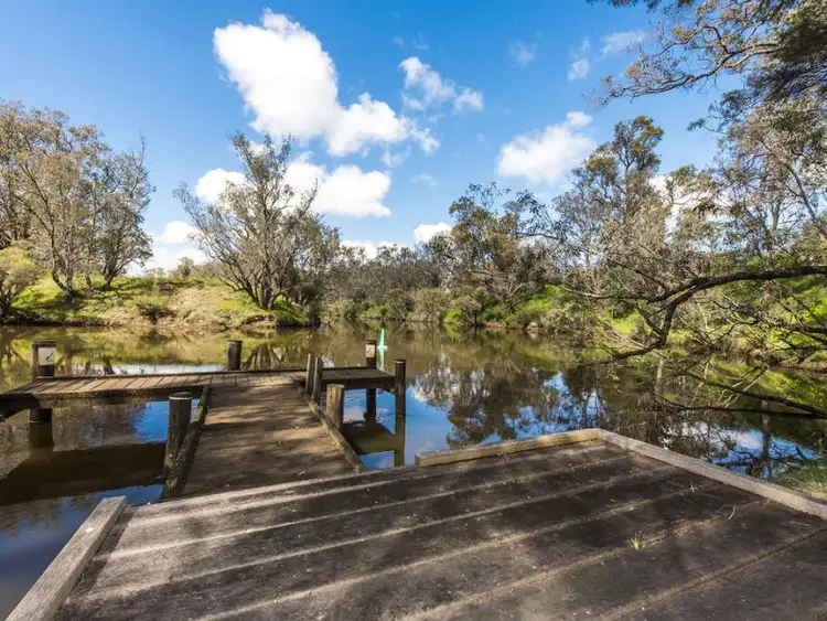 17 Wilson Road, Pinjarra WA 6208