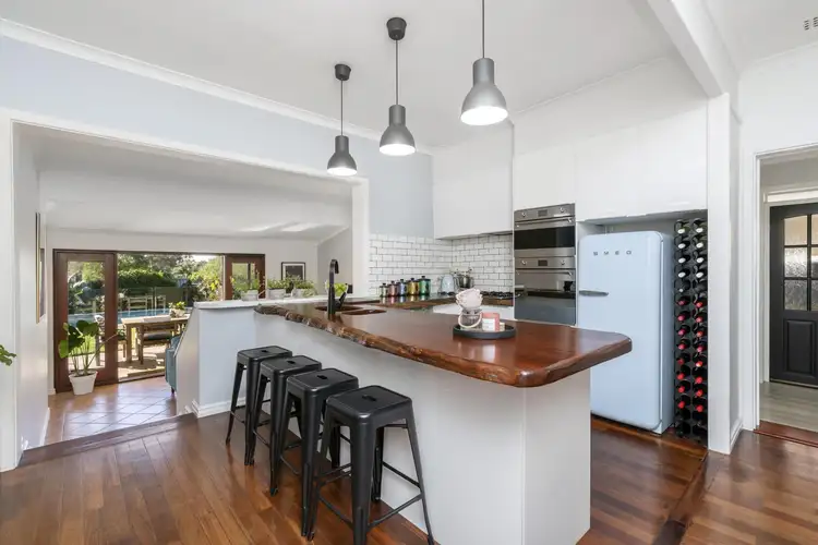18 Taunton Way, Karrinyup WA 6018