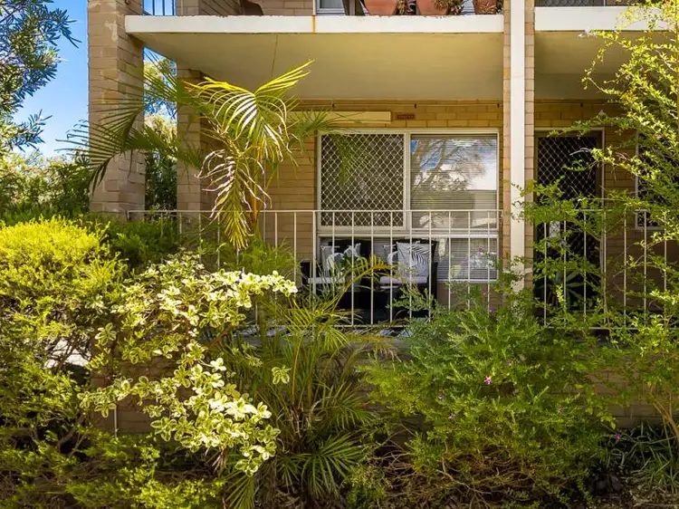 1/6 Wilson Crescent, Wembley Downs WA 6019