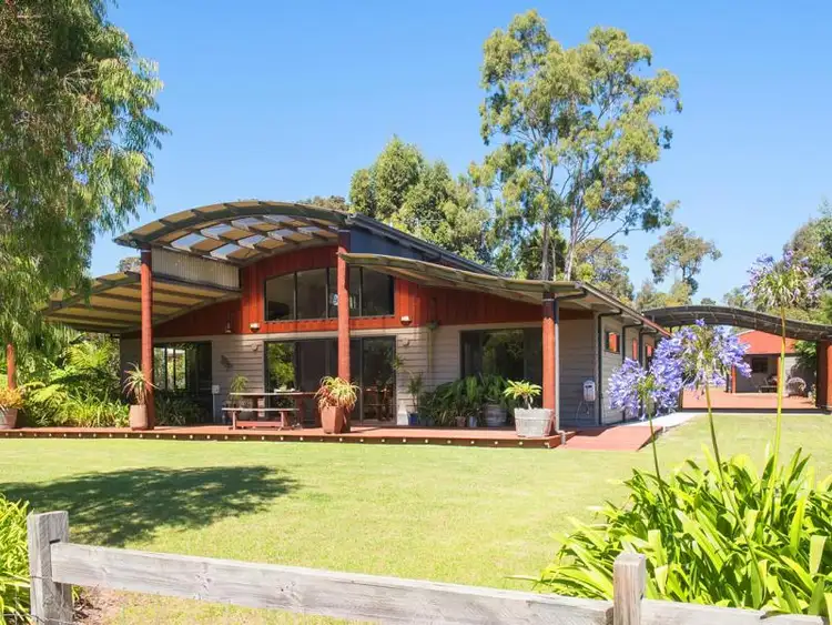 12 Brockman Road, Cowaramup WA 6284