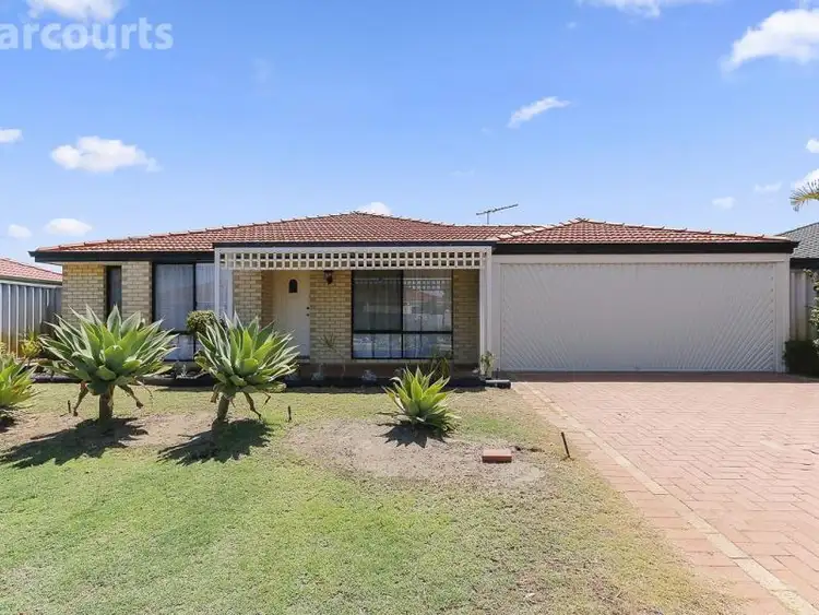 28 Lakehurst Way, Atwell WA 6164