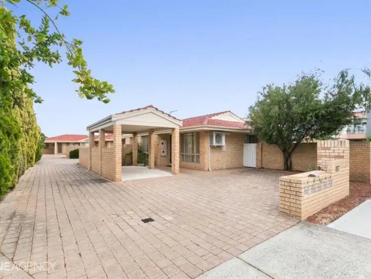 4/157 Stock Road, Attadale WA 6156