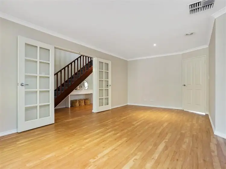 Fifth view of Homely house listing, 6 Jerrat Mews, Atwell WA 6164