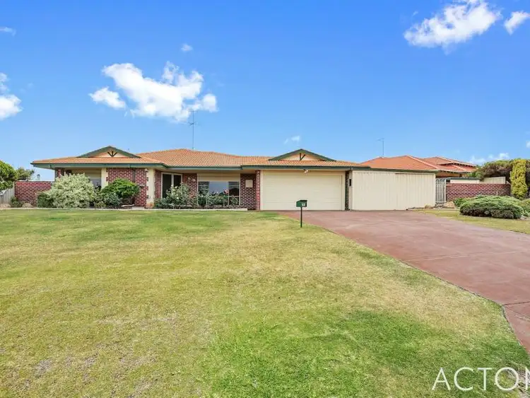 10 Quadrant Rise, Halls Head WA 6210