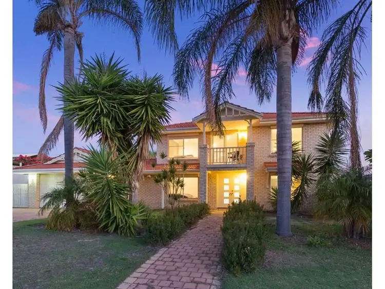 12 Marraboor Place, Success WA 6164