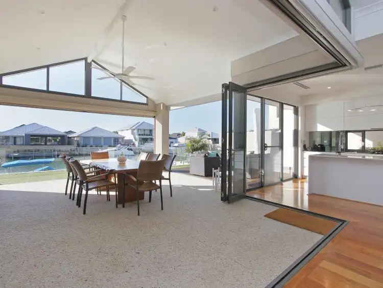 14 Twilight Court, Dudley Park WA 6210