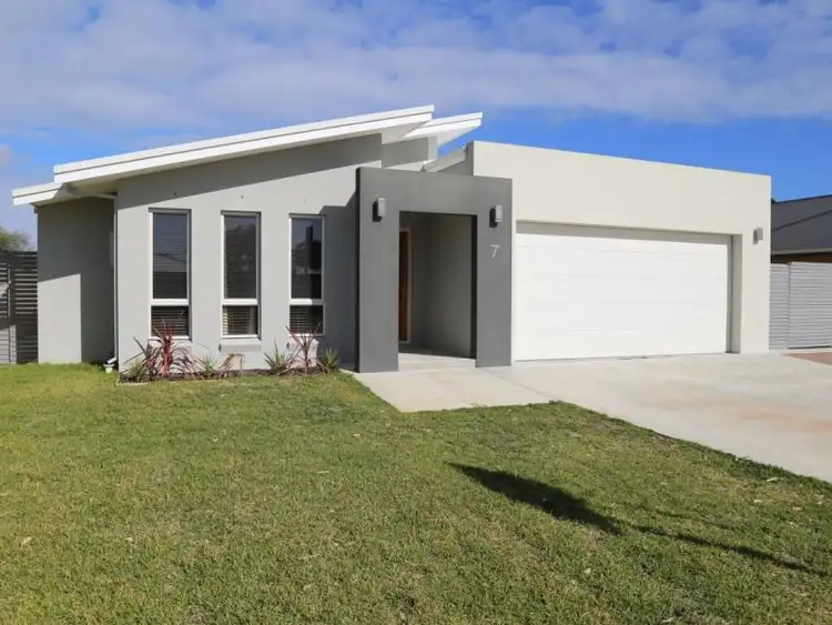 7 Sommet Street, Castletown WA 6450