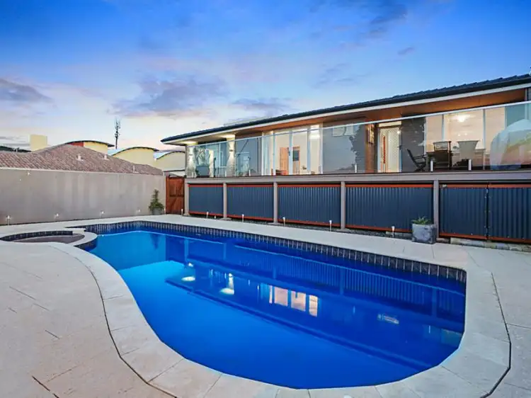 31a McCoy Street, Melville WA 6156