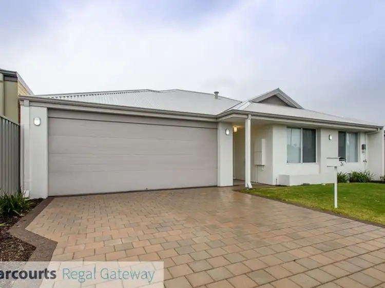 2b Geikie Glade, Wandi WA 6167