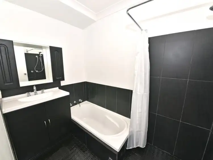 Sixth view of Homely house listing, 4 Estuary Way, Heathridge WA 6027