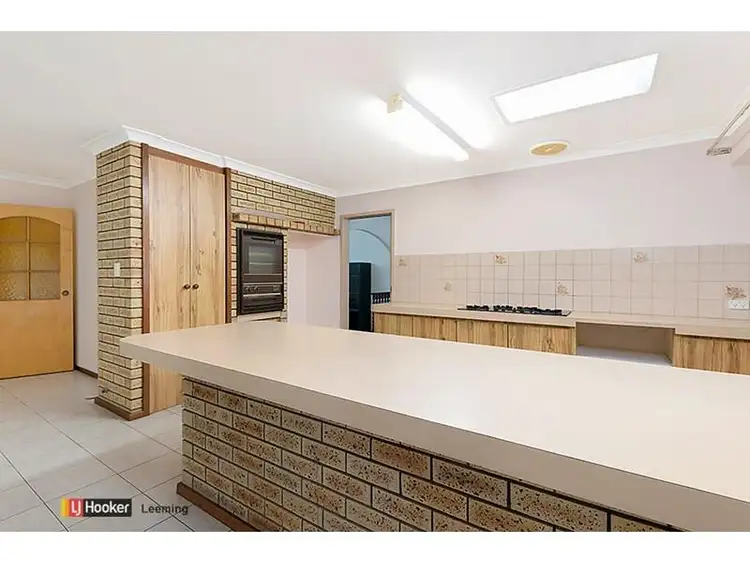 Seventh view of Homely house listing, 10 Nolt Court, Leeming WA 6149