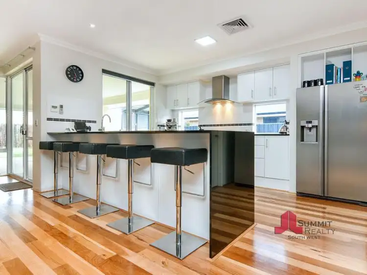 Fourth view of Homely house listing, 39 Braidwood Drive, Australind WA 6233