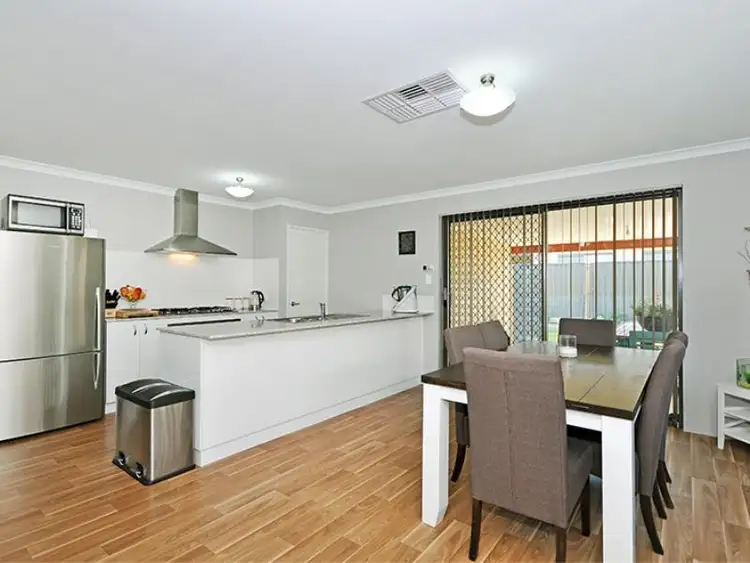 Seventh view of Homely house listing, 5 Fiord Way, Aveley WA 6069