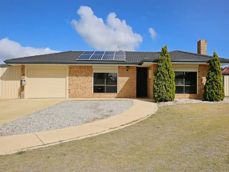 19 Balmoral Parade, Halls Head WA 6210