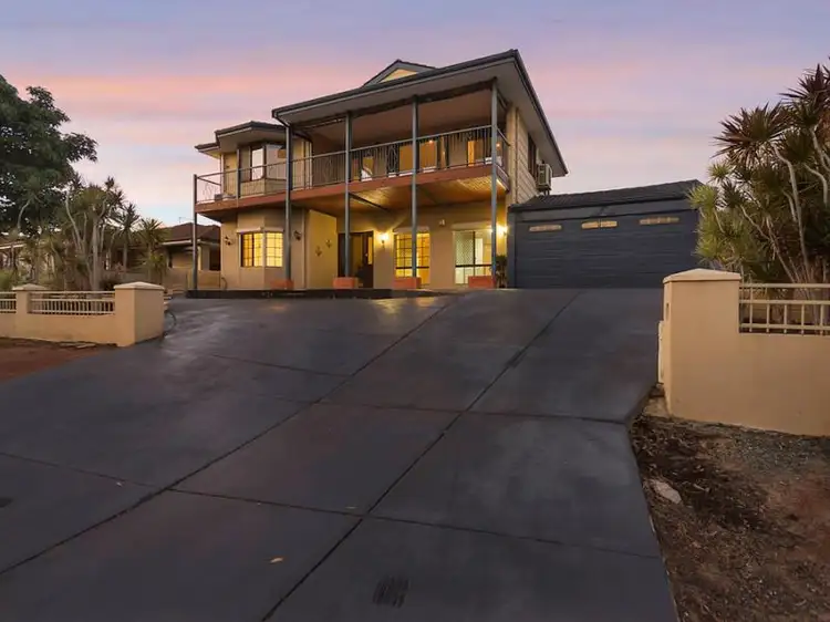 11 The Ramble, Parmelia WA 6167