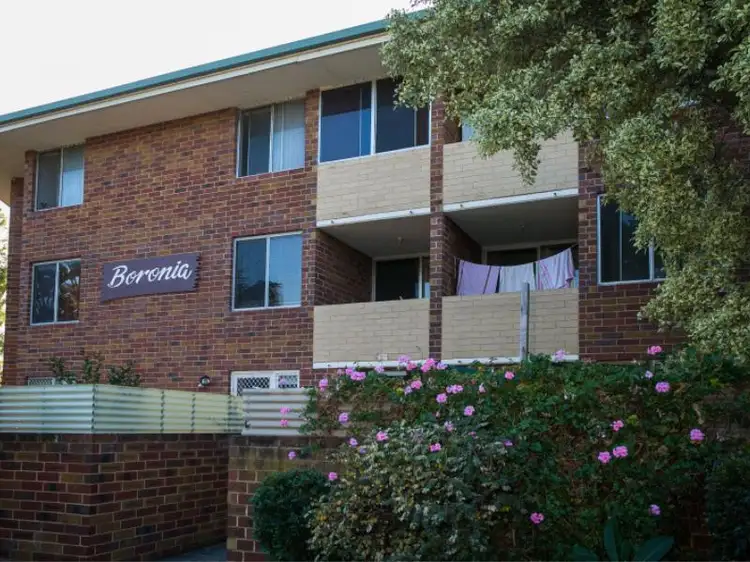 21B/49 Herdsman Parade, Wembley WA 6014