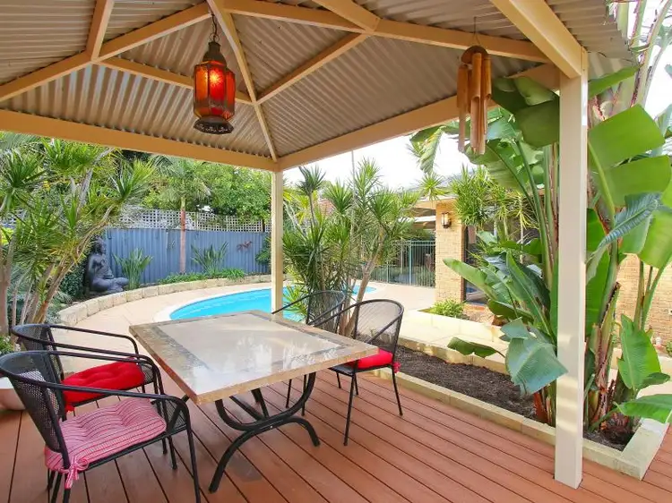 Fifth view of Homely house listing, 6 PEGGS PLACE, Leeming WA 6149