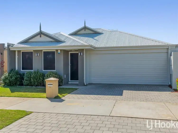 77 River Avenue, Maddington WA 6109