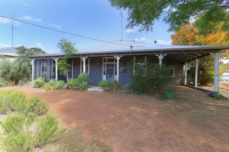 21 High street, Goomalling WA 6460