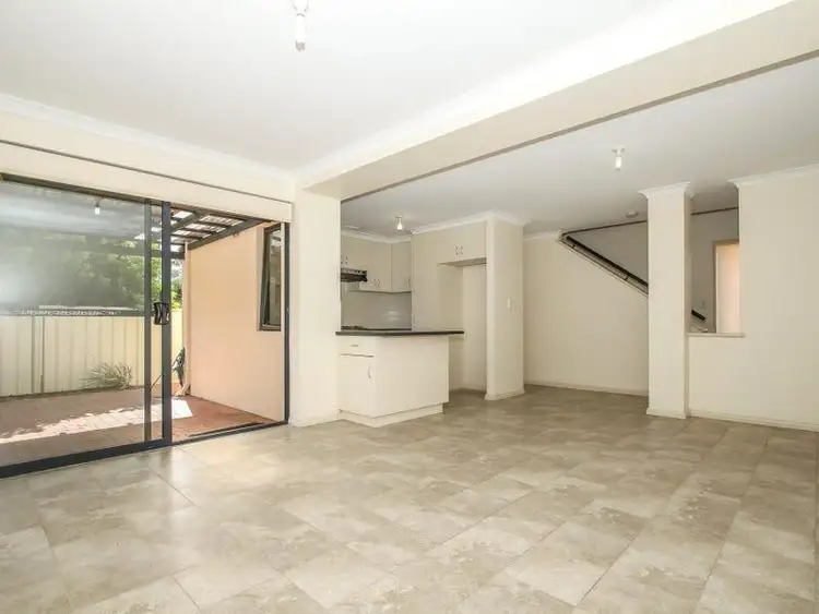 Fourth view of Homely house listing, 5/22 Dolphin Way, Yangebup WA 6164