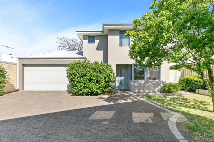 4/4 Langley Place, Innaloo WA 6018