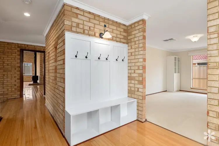 Second view of Homely house listing, 6 Gimlet Place, Thornlie WA 6108