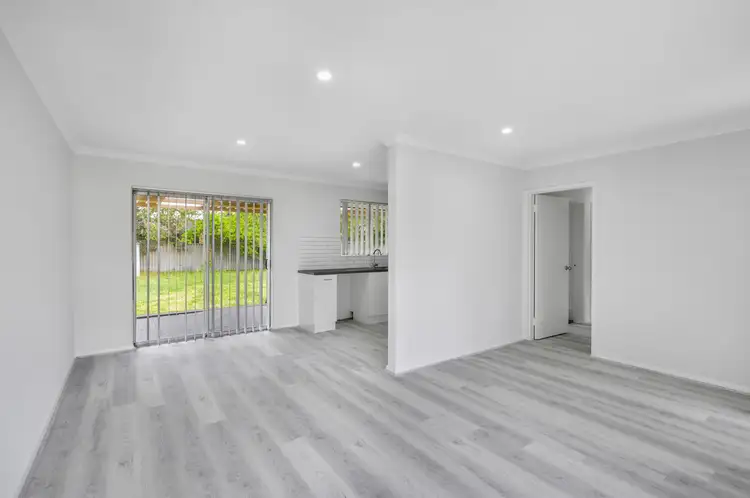 Fifth view of Homely house listing, 16 Oriole Way, Thornlie WA 6108