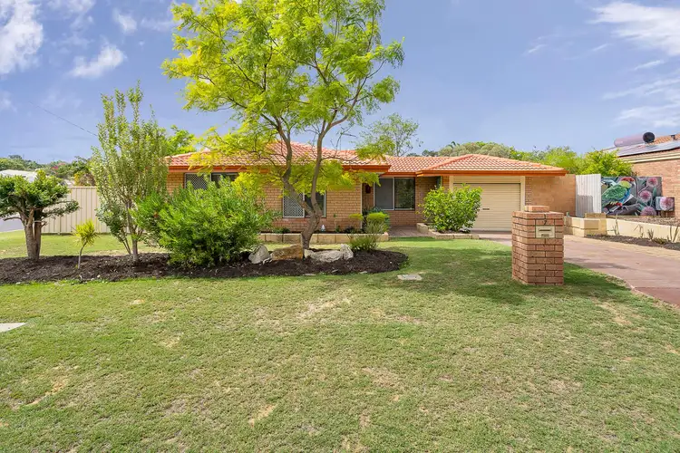 7 Adelaide Circle, Craigie WA 6025