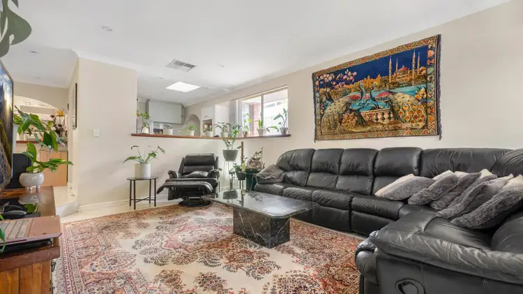 1 Crown Court, Thornlie WA 6108