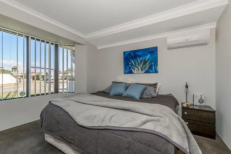 Sixth view of Homely house listing, 30 Dunlowe Loop, Warnbro WA 6169
