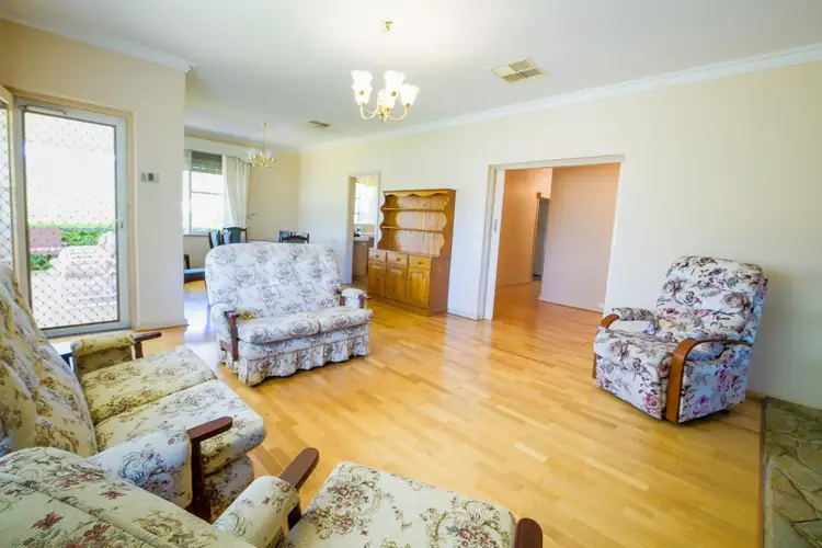 Sixth view of Homely house listing, 15 Carrigg Crescent, Mount Nasura WA 6112
