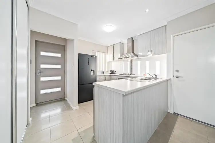 Second view of Homely house listing, 28 Syndicate Link, Lake Coogee WA 6166