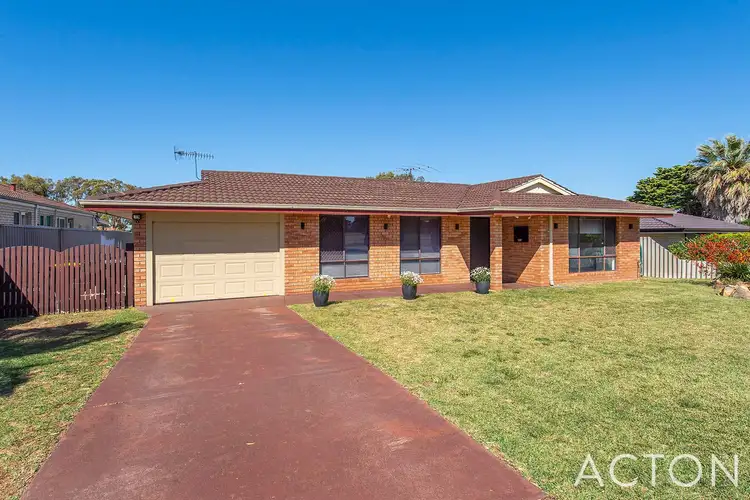 24 Sandalwood Parade, Halls Head WA 6210