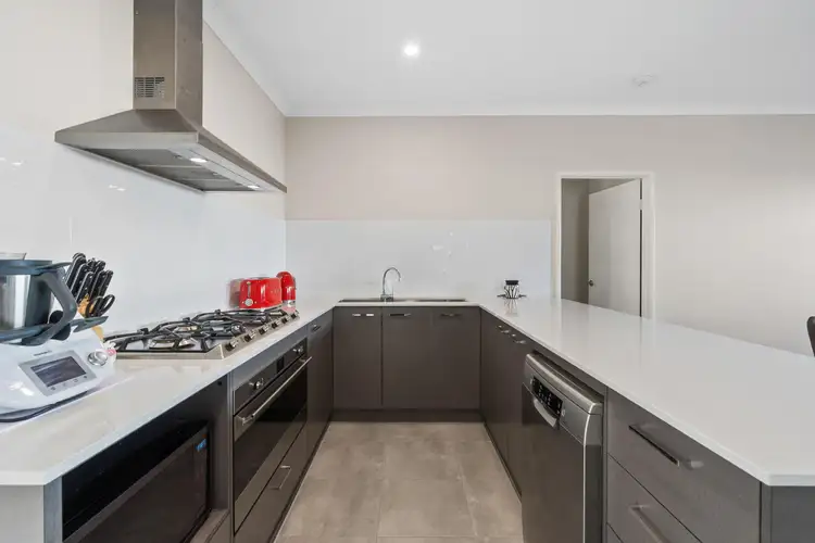 Seventh view of Homely house listing, 4 Opal Way, Treeby WA 6164
