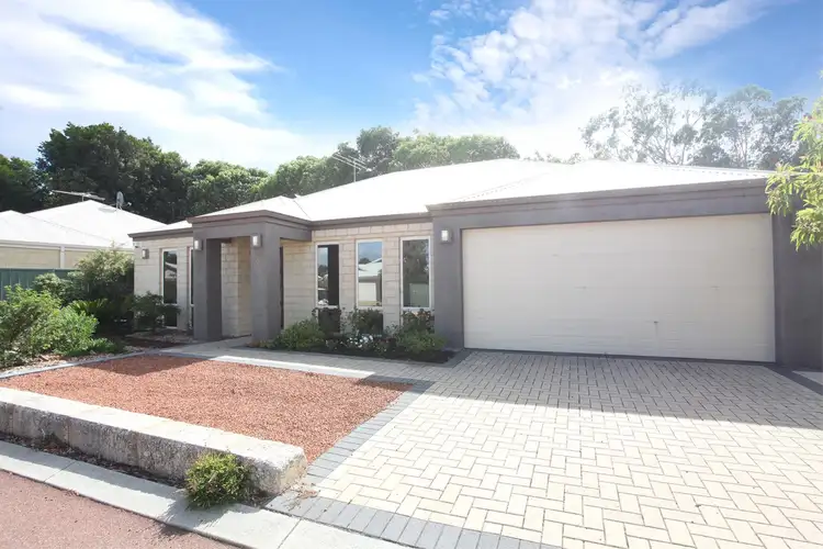8/98 Canning Road, Kalamunda WA 6076