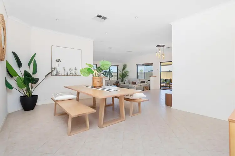 71 Selkirk Drive, Kinross WA 6028