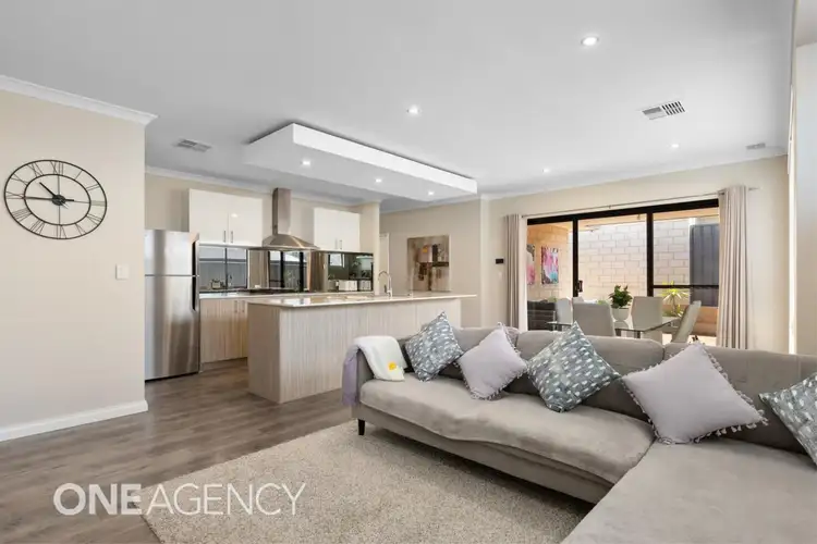 Seventh view of Homely house listing, 18 Preston Drive, Lake Coogee WA 6166