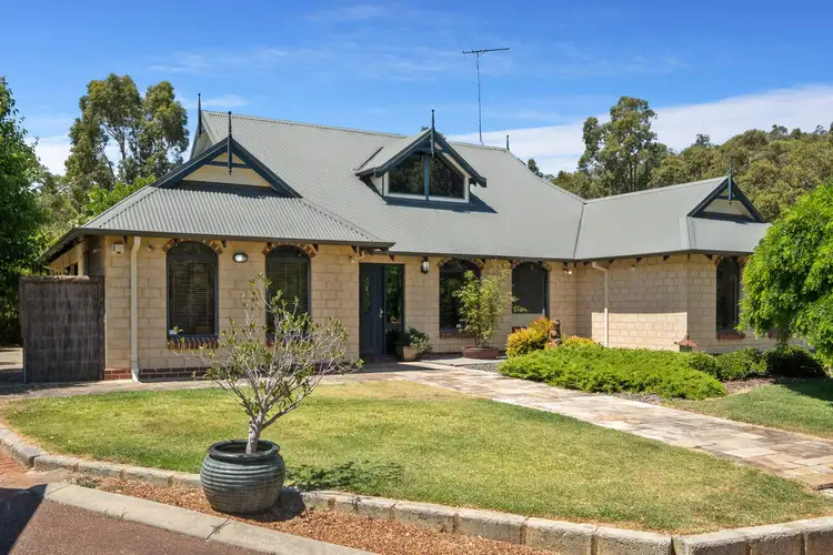 120 John Farrant Drive, Gooseberry Hill WA 6076
