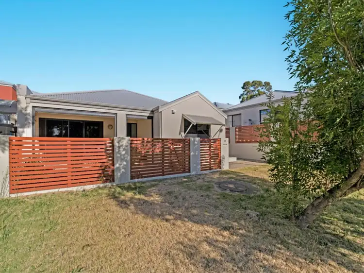 28/11 Serls Street, Armadale WA 6112