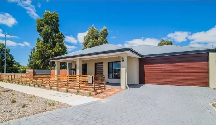 7 Banyoles Circuit, Champion Lakes WA 6111