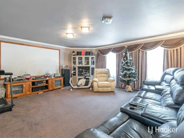 Sixth view of Homely house listing, 5 Jeremiah Way, Canning Vale WA 6155