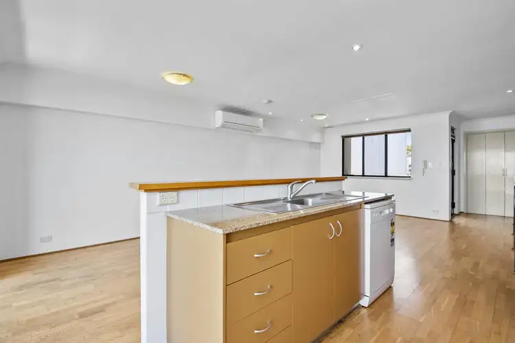 Fifth view of Homely unit listing, 11/160 Scarborough Beach Road, Mount Hawthorn WA 6016
